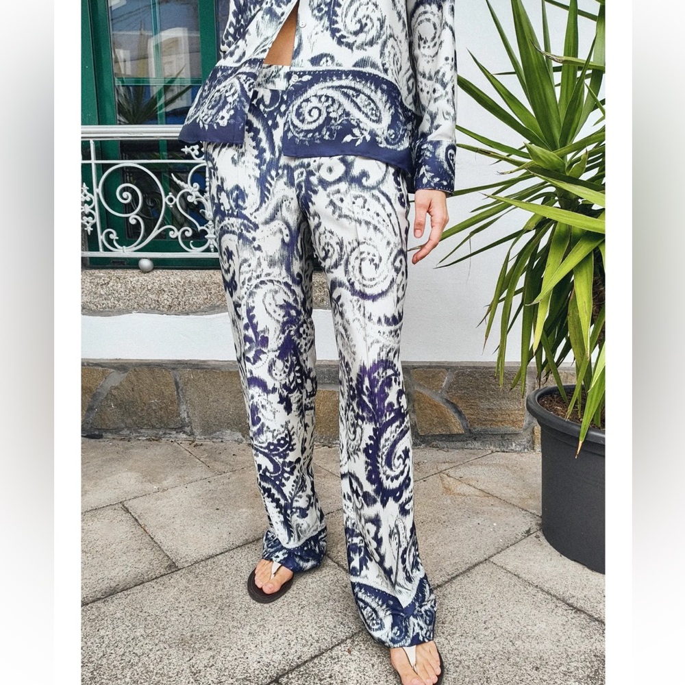 ZARA SATIN EFFECT PRINTED PANTS